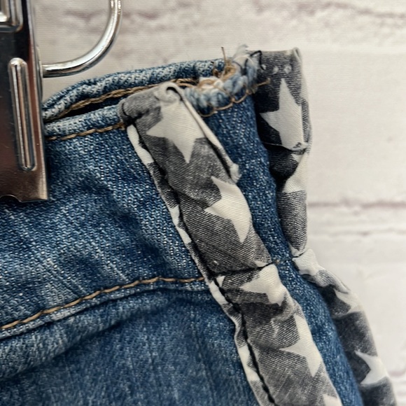 Rue21 | American Flag Jean Shorts | Size 6 - Picture 3 of 4